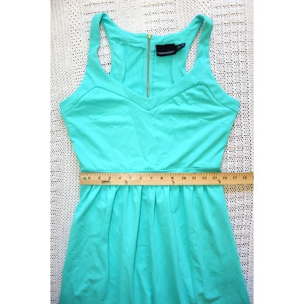 Cynthia Rowley excellent pre